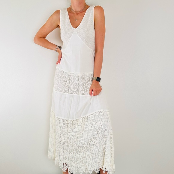 V Christina Maxi crochet sleeveless boho V-neck smocked dress - Picture 3 of 11